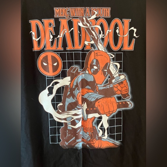Deadpool Wolverine Black and Red T shirt Size Large - Picture 2 of 4